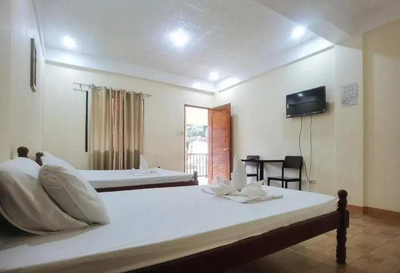 スタンダードトリプルルーム, Reddoorz @ Los Ecijanos Inn Pangasinan