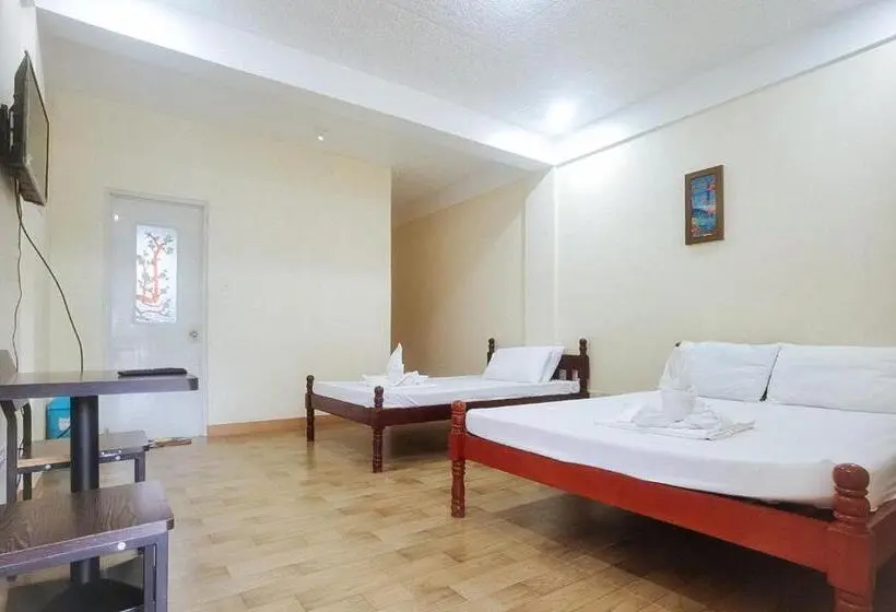 スタンダードトリプルルーム, Reddoorz @ Los Ecijanos Inn Pangasinan