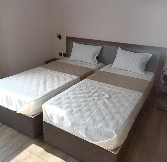 Standard Room, къща ралица