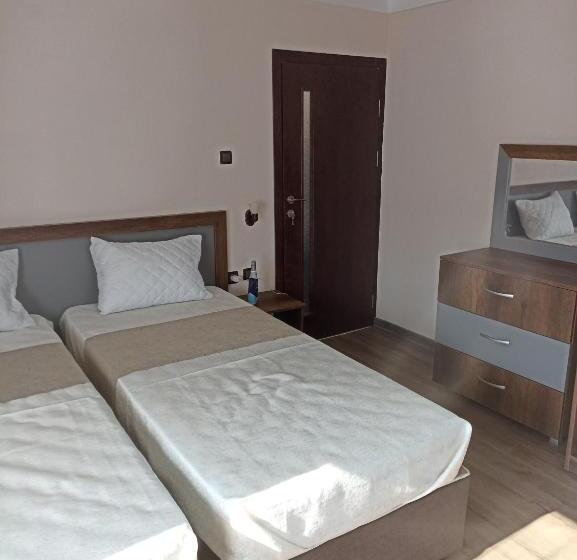 Standard Room, къща ралица