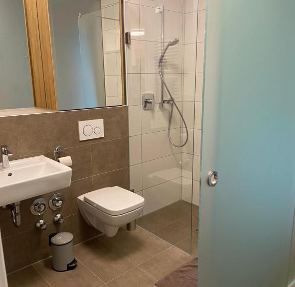 豪华房间, Con4rent