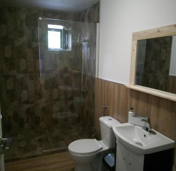 Номер Deluxe, Casa Prieteniei   Camere   3 Km Piatra Neamț