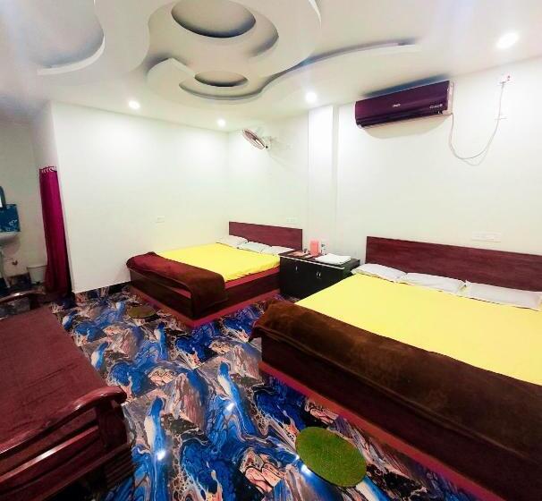 デラックスファミリールーム, Parinee Vatika