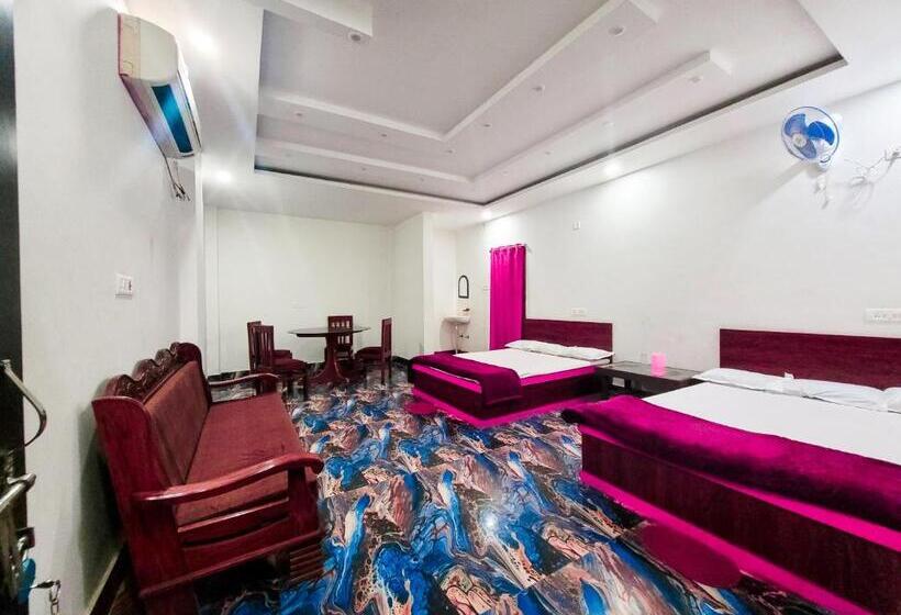 デラックスファミリールーム, Parinee Vatika