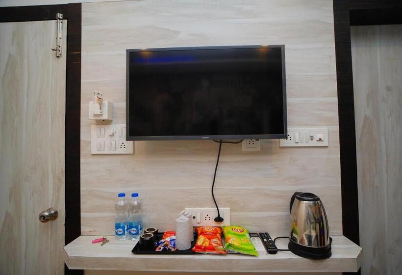 Deluxrum med Balkong, Lake Bridge