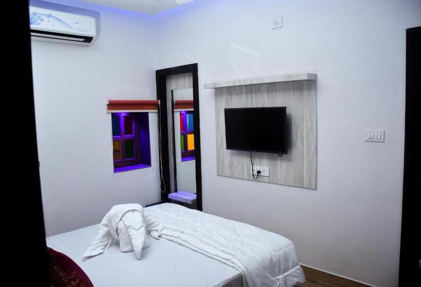 Deluxe Rum, Lake Bridge