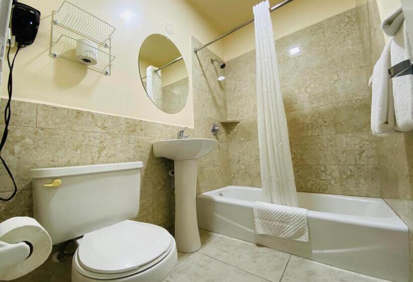 Номер Стандарт, A 1 A Super Inn