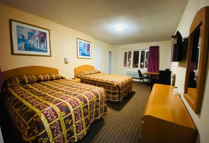 غرفه قياسيه سريرين مزدوجين, A 1 A Super Inn