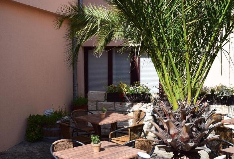 Номер Стандарт, Arte Vida Ohg