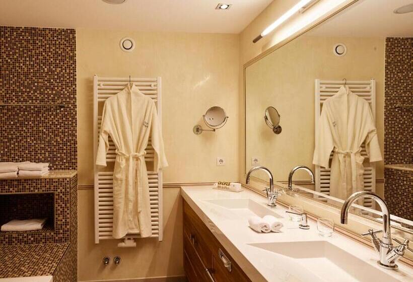 ジュニアスイート, Auriga