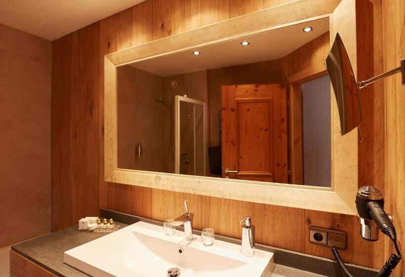 スイート, Auriga