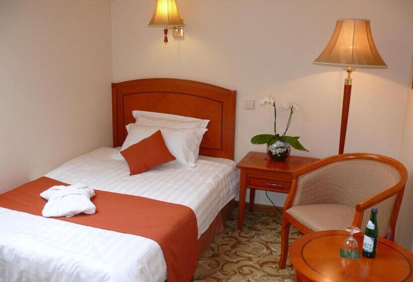 スタンダードシングルルーム, Bellevue Esztergom