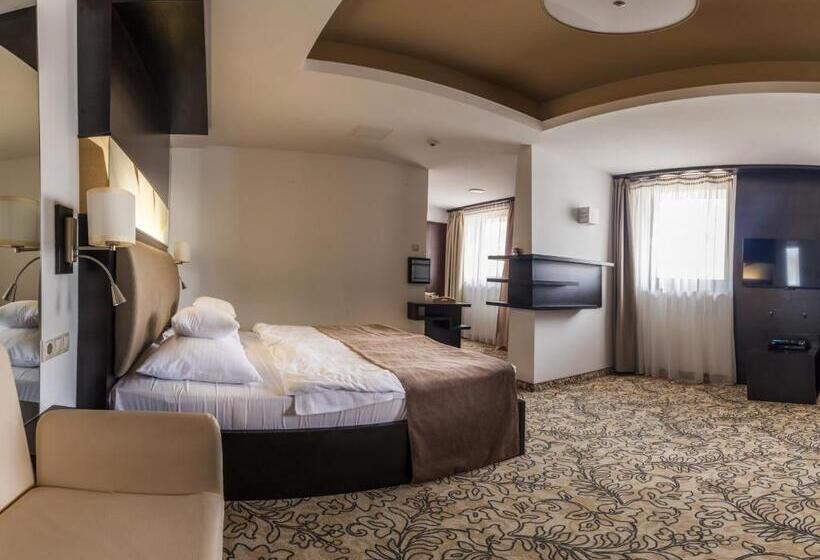 スーペリアールーム, Corso Boutique