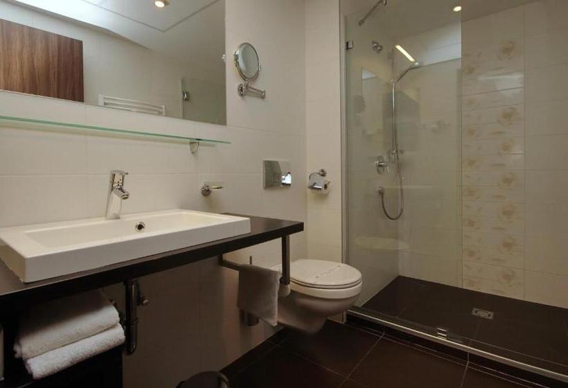 スーペリアールーム, Corso Boutique