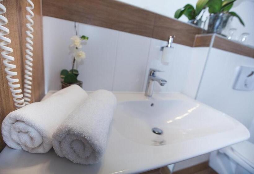 Номер Стандарт Индивидуальный, Corvus Aqua