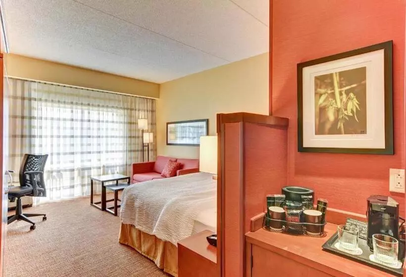キングサイズベッドのスタンダードルーム, Courtyard By Marriott Bridgeport Clarksburg