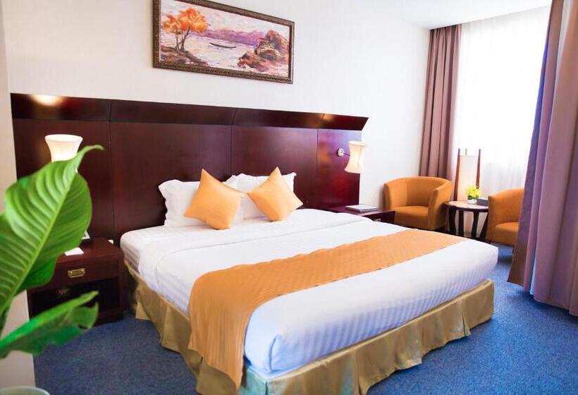 اتاق سوپریور, Dakruco