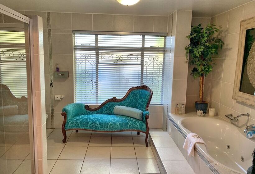 デラックスルーム, Dersley Manor