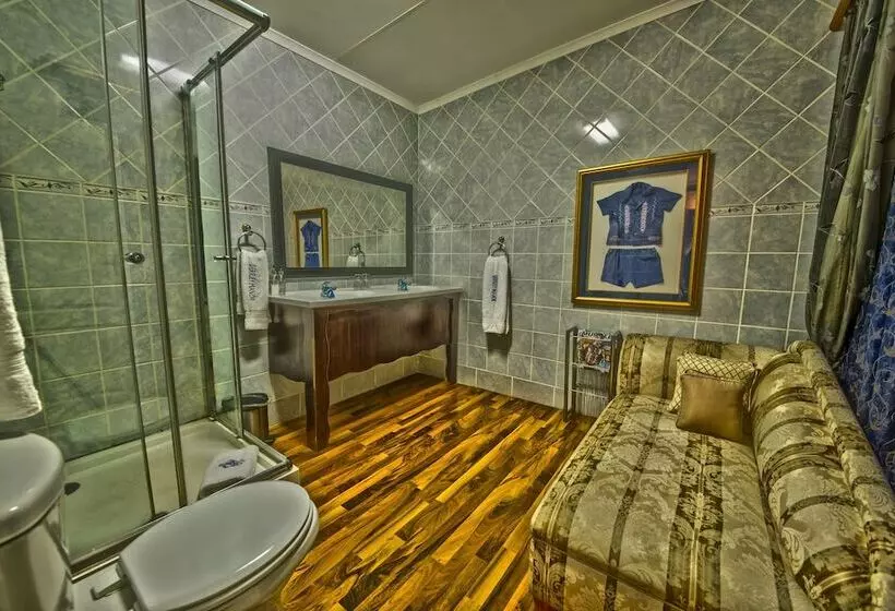 اتاق استاندارد, Dersley Manor