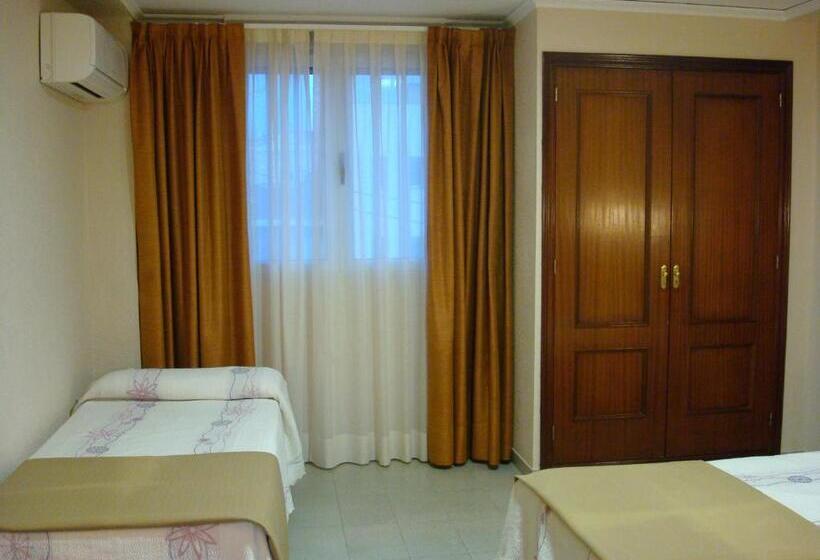 اتاق استاندارد سه نفره, Fin De Semana