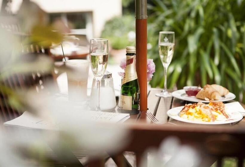 استودیوی استاندارد, The Gate Garden