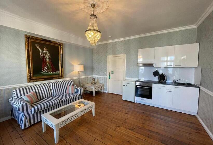 آپارتمان 1 خوابه, The Gate Garden