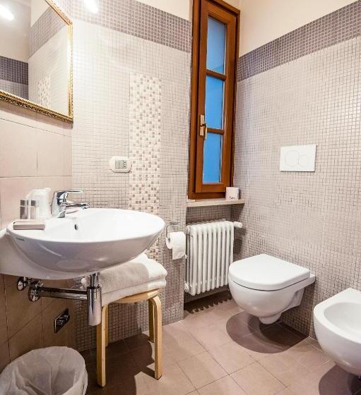 اتاق استاندارد, La Grotta