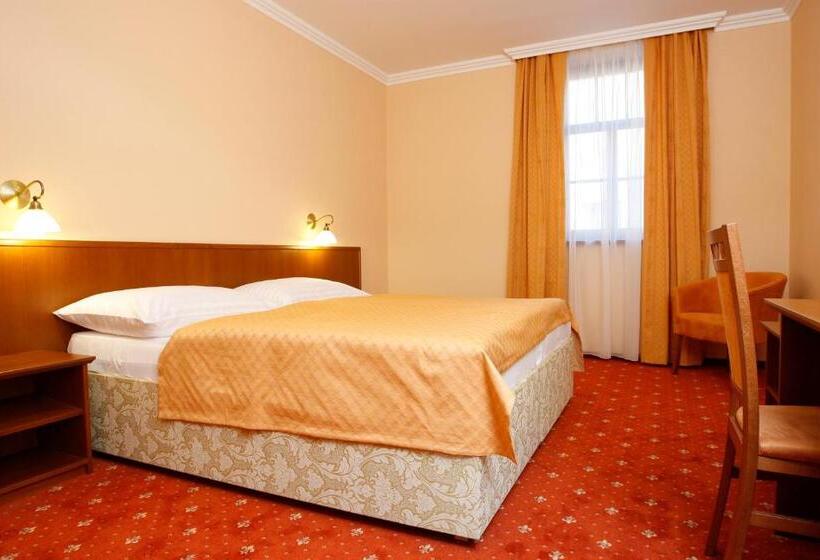 带1个卧室的公寓, Majolika