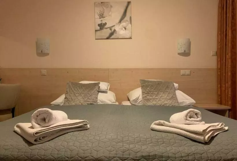 スタンダードルーム, Nimród Hotel és ètterem