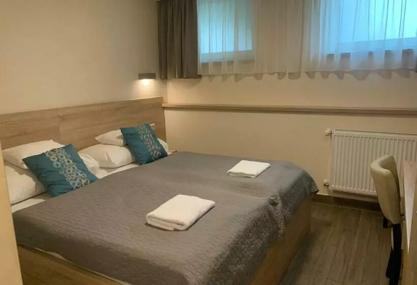 スタンダードルーム, Nimród Hotel és ètterem