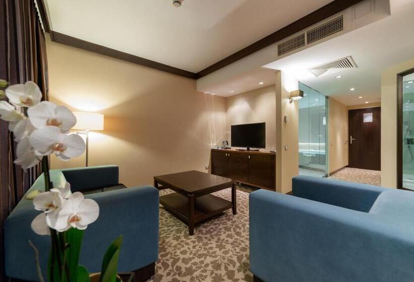 Люкс, Pagony Wellness