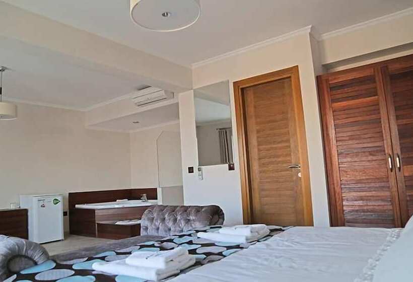 סוויטת דלוקס נוף לים, Otel Silvanus