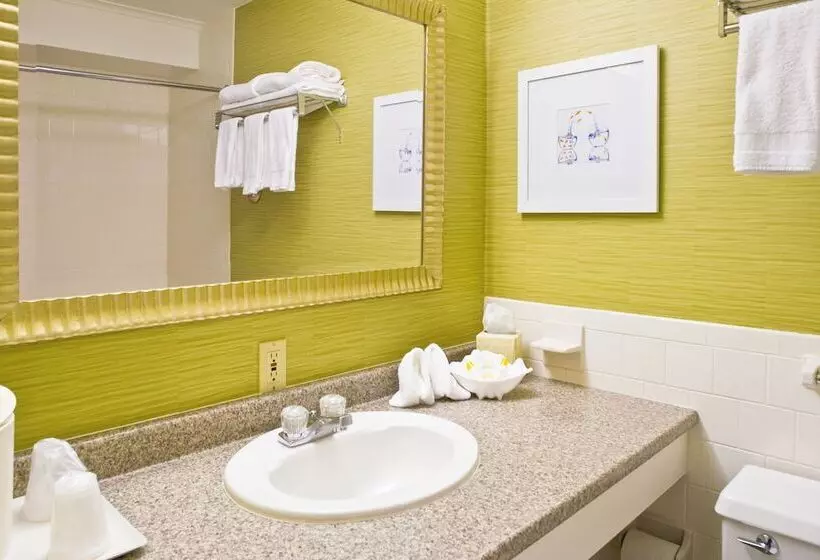 اتاق استاندارد با 2 تخت دوبل, Surfside Hotel And Suites