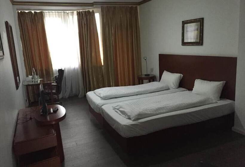 标准三人间, Itm Hotel Zollhof