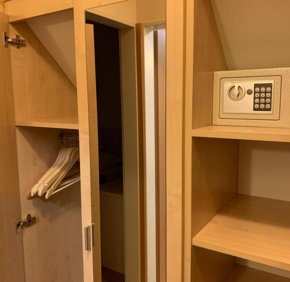 베이직 3인 룸, Nimród Hotel és ètterem