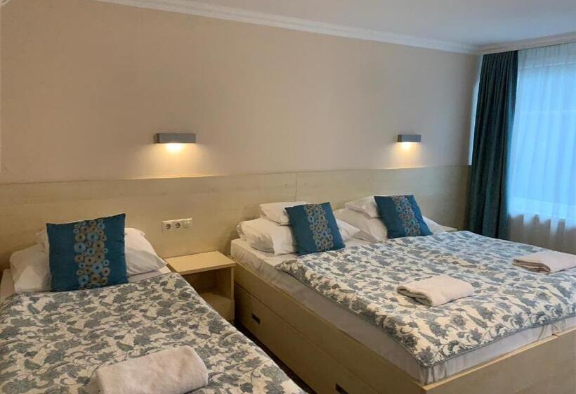 베이직 3인 룸, Nimród Hotel és ètterem