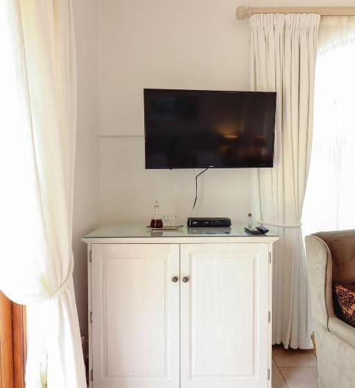 غرفة قياسية سرير كينج, A Tuscan Villa Guest House