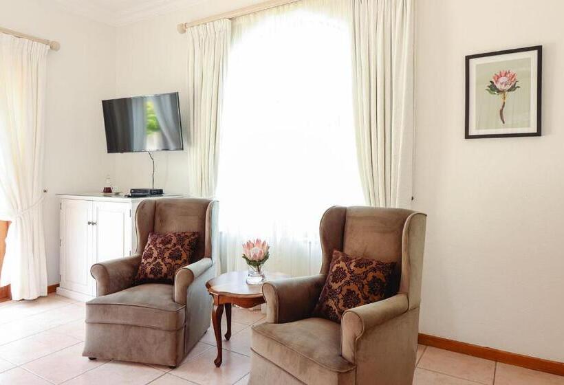 غرفة قياسية سرير كينج, A Tuscan Villa Guest House