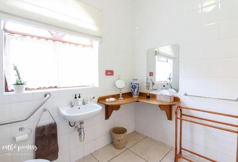 غرفة قياسية, A Tuscan Villa Guest House