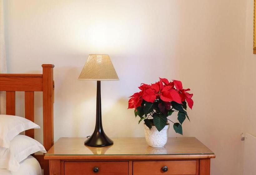 غرفة قياسية, A Tuscan Villa Guest House