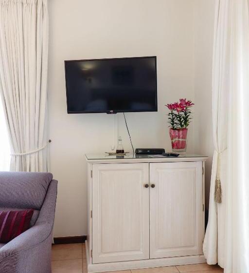 غرفة قياسية سرير كينج, A Tuscan Villa Guest House