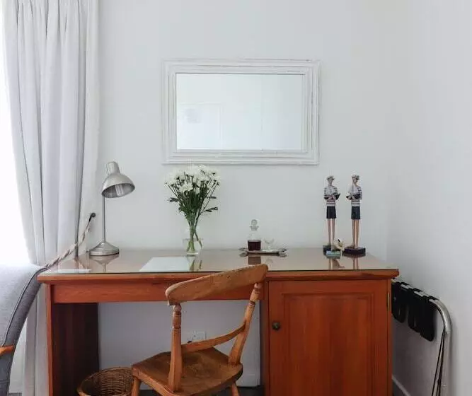 スタンダードルーム, A Tuscan Villa Guest House
