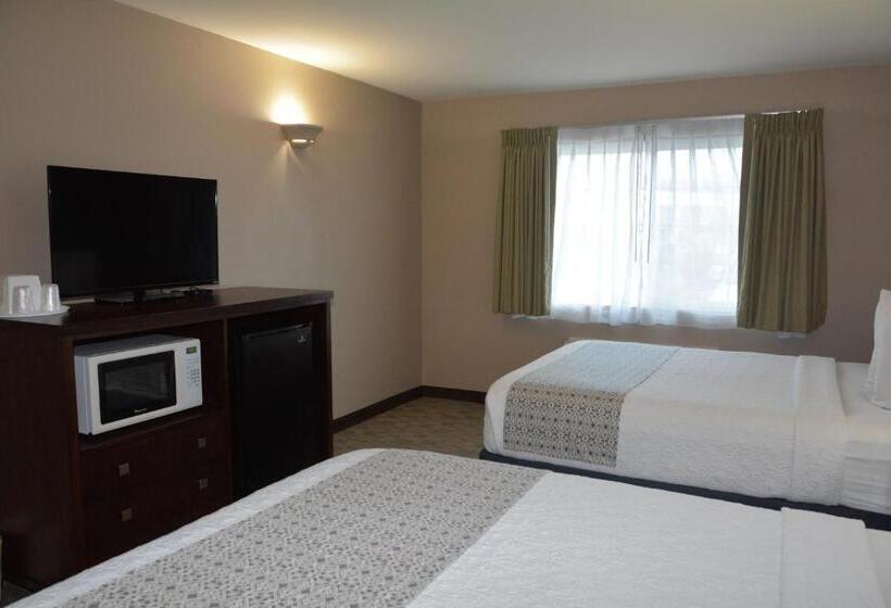 Номер Deluxe, Fairbridge Inn & Suites Dupont