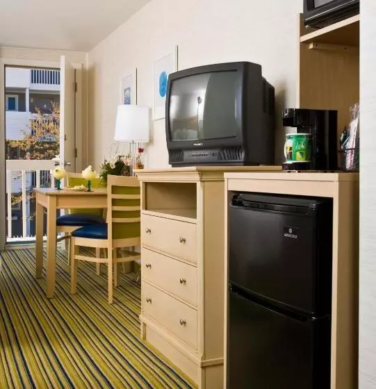 اتاق استاندارد با تخت بزرگ, Surfside Hotel And Suites