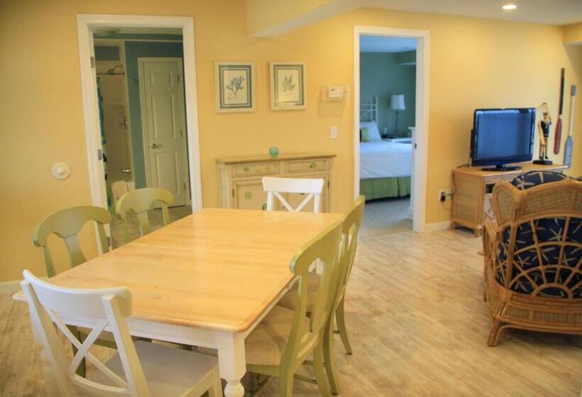 带2个卧室的公寓, Surfside Hotel And Suites