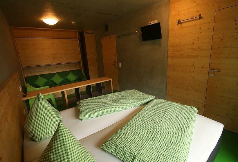 标准间带阳台, Aktiv Basemontafon