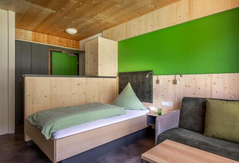 标准单人间, Aktiv Basemontafon