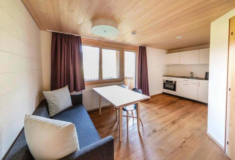 إستوديو قياسى ذو إطلالة, Schtûbat