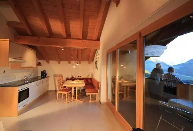 ２ベッドルームアパートメント, Dr'berghof