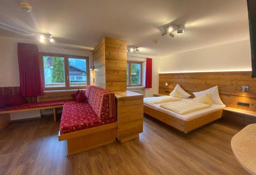 جناح جونيور, Alpensonne